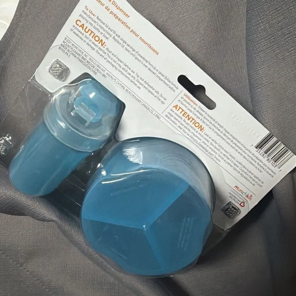 Munchkin Formula Dispenser Combo Pack, 2 Ct Blue and pacifiers 6-18 months -G
